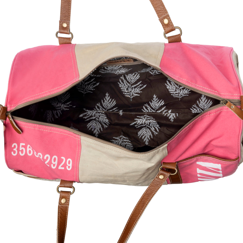 Myra Wandermark Vintage Traveller Bag for Men in pink with leather detail